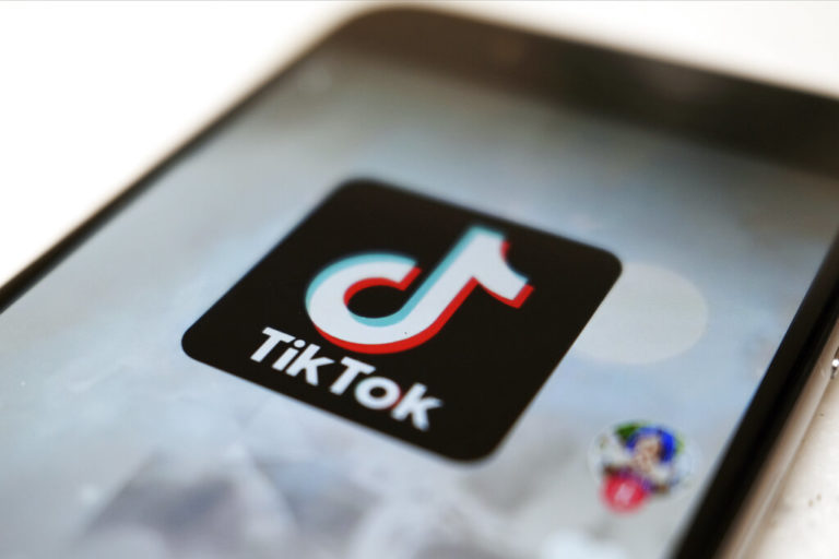 ΗΠΑ: Το TikTok ξεπερνά το YouTube στον μέσο χρόνο θέασης