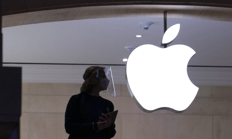 Apple: Φήμες ότι φέρνει νέες έξυπνες συσκευές με αναδιπλούμενη οθόνη