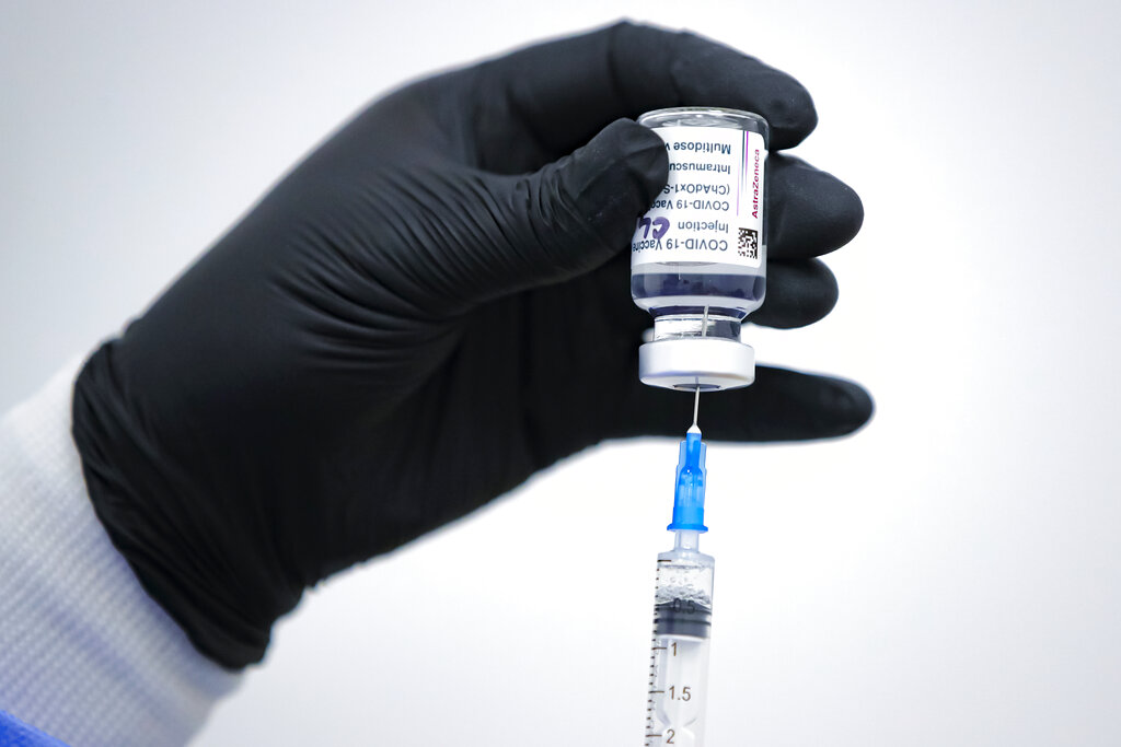 ΗΠΑ: Το εμβόλιο της AstraZeneca εμφάνισε αποτελεσματικότητα 74% κατά της συμπτωματικής Covid-19 και 83,5% στους άνω των 65 ετών