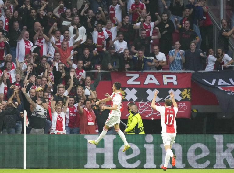 Champions League: «Κατάπιε» την Μπεσίκτας ο Αγιαξ, ισοπαλία στο Σαχτάρ-Ιντερ (highlights)