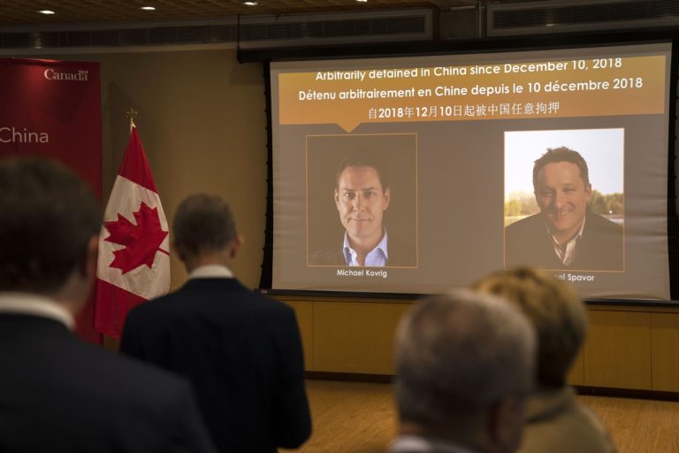 Στο Κάλγκαρι οι δύο Καναδοί που αφέθηκαν ελεύθεροι από την Κίνα 