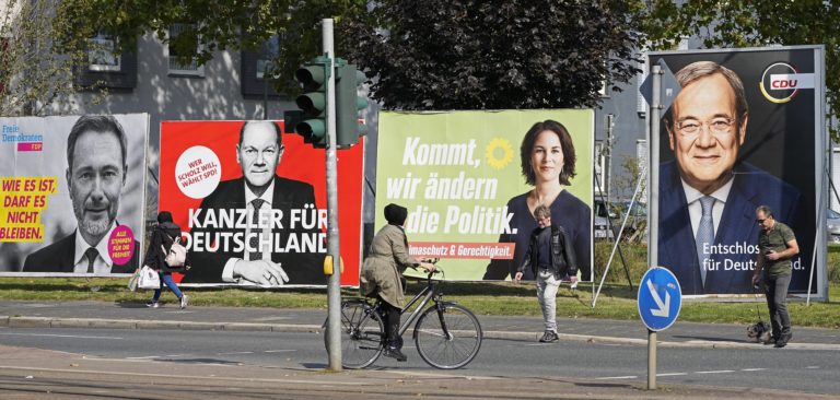 Εκλογές στη Γερμανία: Ανοίγουν το πρωί οι κάλπες της πιο αμφίρροπης αναμέτρησης