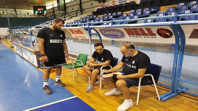 Μπούτσκος: «Σκληρή ομάδα, που παίζει σε υψηλό ρυθμό, με πολλή ενέργεια, η Akademik Plovdiv»