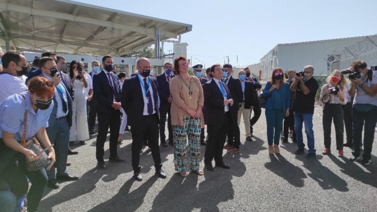 Σάμος : Τα εγκαίνια του νέου ΚΥΤ στη Ζερβού προκάλεσαν αντιδράσεις φορέων και σωματείων
