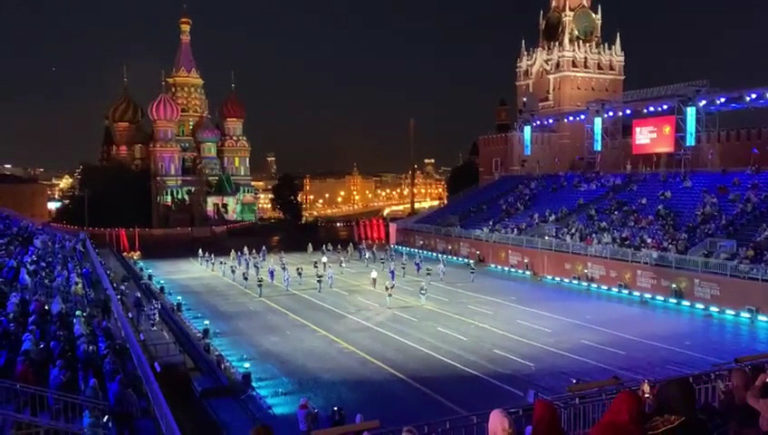 Μόσχα: Στην Κόκκινη Πλατεία τίμησαν τον Μίκη