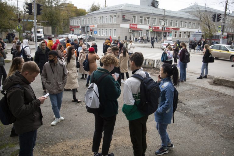 Πούτιν: Τεράστια τραγωδία η επίθεση στο Πανεπιστήμιο του Περμ – Έξι νεκροί και 32 τραυματίες