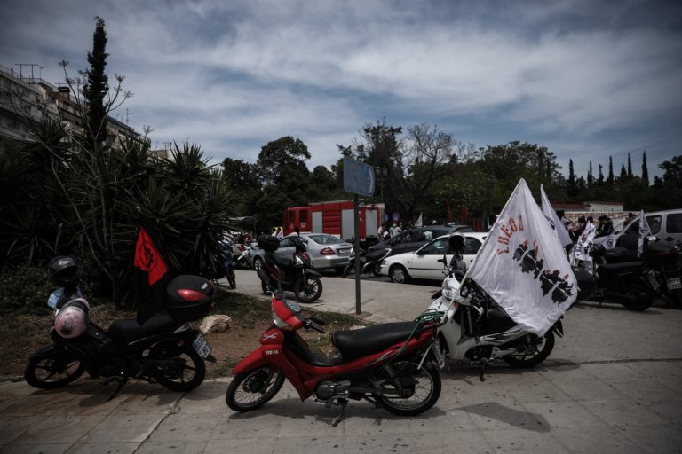 Διανομείς φαγητού: Στάση εργασίας 12 έως 4μ.μ. και μοτοπορεία