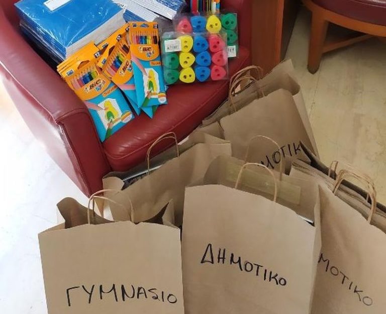 Δωρεάν διανομή σχολικών ειδών από τον Δήμο Χανίων