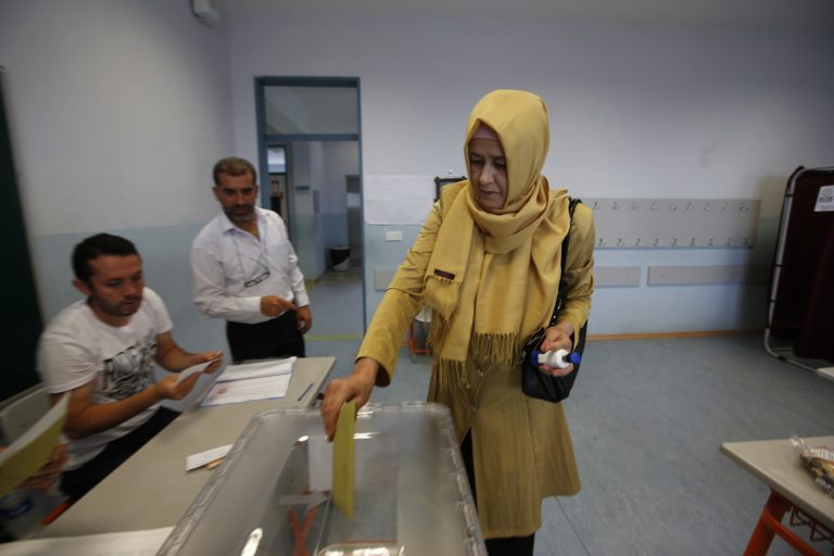 Η τελευταία δημοσκόπηση για τις βουλευτικές εκλογές στην Τουρκία-Το ποσοστό αποχής στο 20%