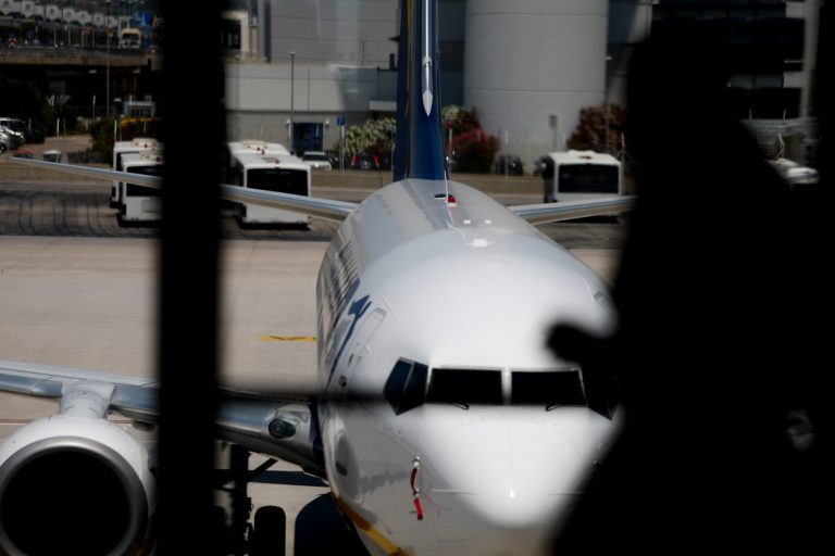 Aίσιο τέλος στο θρίλερ στο «Ελ. Βενιζέλος»: Προσγειώθηκε με ασφάλεια το αεροπλάνο από Ατλάντα