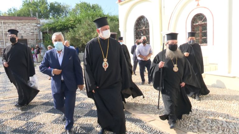 Επίσκεψη του σεβ. Αρχιεπισκόπου Αμερικής Ελπιδοφόρου στη Χίο – Μήνυμα ειρήνης στην Τουρκία