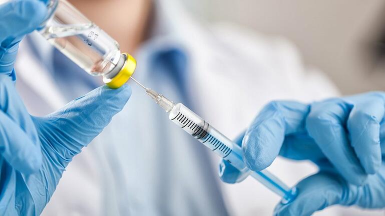 EMA: Ασφαλής και αποτελεσματική η τρίτη δόση εμβολίου κατά της Covid-19 τρεις μήνες μετά