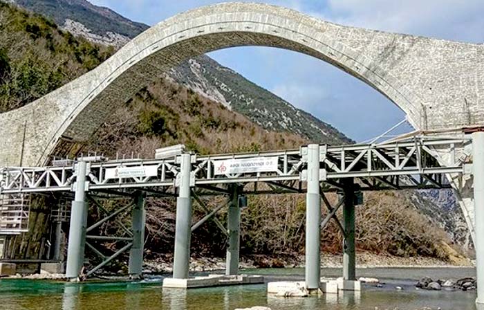 Βράβευση για την αποκατάσταση του γεφυριού της Πλάκας