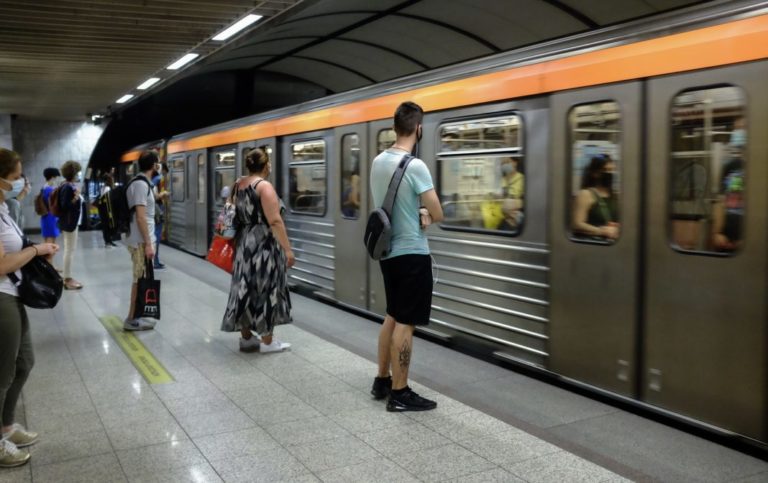 Μείωση της τιμής των εισιτηρίων ζητά το Σωματείο Εργαζομένων Λειτουργίας Μετρό Αθηνών