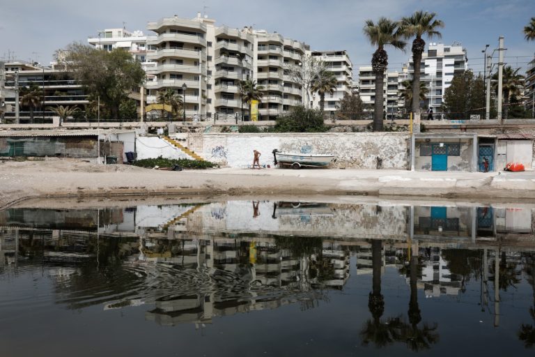 Σορός γυναίκας εντοπίστηκε στη θαλάσσια περιοχή στο Παλαιό Φάληρο