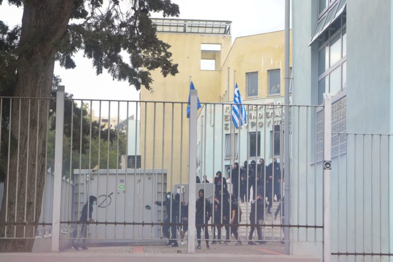 N. Ηλιόπουλος: Τεράστιες οι ευθύνες της κυβέρνησης για τη σημερινή έκρηξη νεοναζιστικής βίας