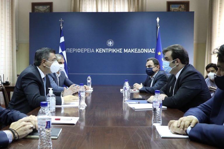 Συνάντηση του Υπουργού Ψηφιακής Διακυβέρνησης Κ. Πιερρακάκη με τον Περιφερειάρχη Κ. Μακεδονίας Απ. Τζιτζικώστα