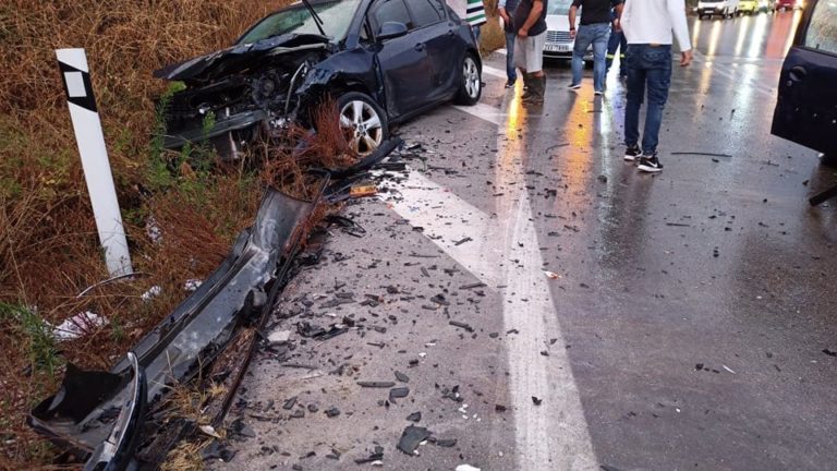 Τροχαίο με τρεις τραυματίες στη γέφυρα του Αχελώου