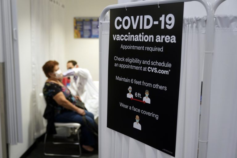Εθνική Επιτροπή Εμβολιασμών: Τα εμβόλια γρίπης και κορονοϊού μπορεί να γίνουν την ίδια μέρα