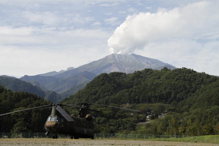 Ιαπωνία: Οι αρχές εξέδωσαν προειδοποίηση μετά την έκρηξη ηφαιστείου