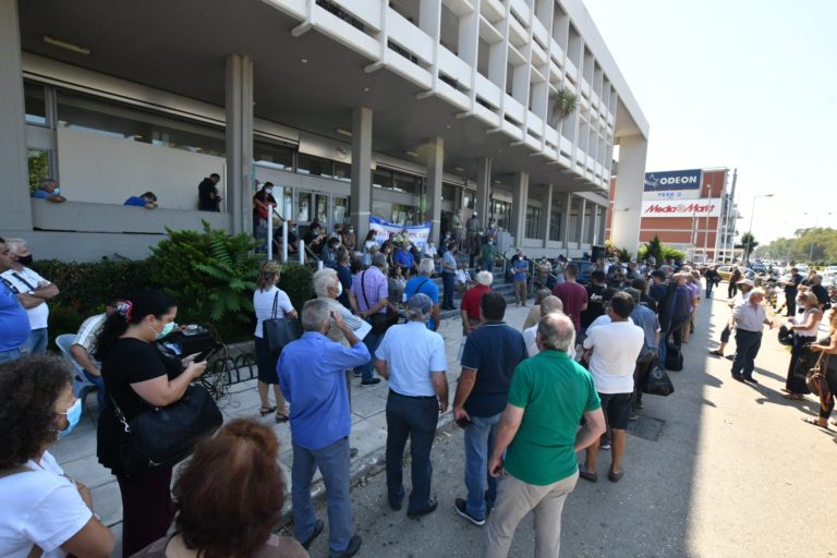 Πάτρα: Κινητοποίηση για τους λογαριασμούς ρεύματος