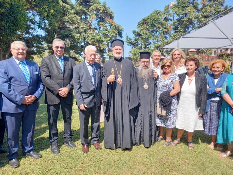 Χίος-Ελπιδοφόρος: Δωρεά ένα εκατομμύριο δολάρια στους πυρόπληκτους από τους ομογενείς της Αμερικής