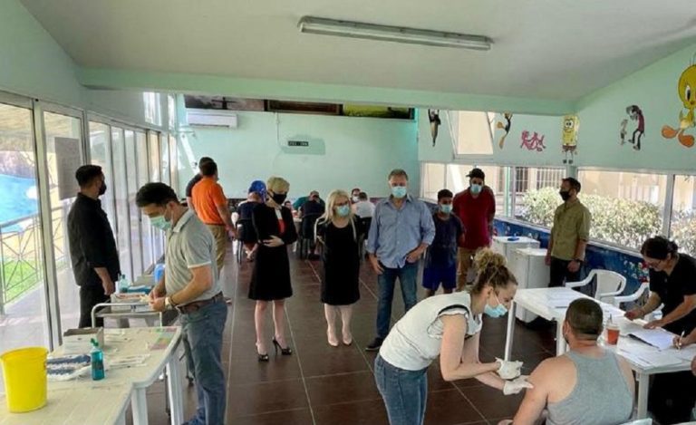Τι απαντά η Γ.Γ Αντεγκληματικής πολιτικής σε δημοσιεύματα για τον εμβολιασμό κρατουμένων
