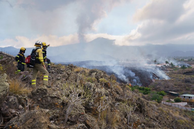 Ισπανία: “Ζώνη καταστροφής” το νησί Λα Πάλμα – Περισσότερα από 400 εκατ. ευρώ οι ζημιές