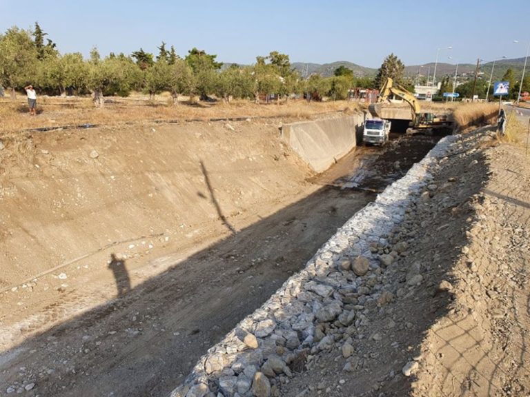 Αντιπλημμυρικά έργα στους Αγίους Θεοδώρους Κορινθίας