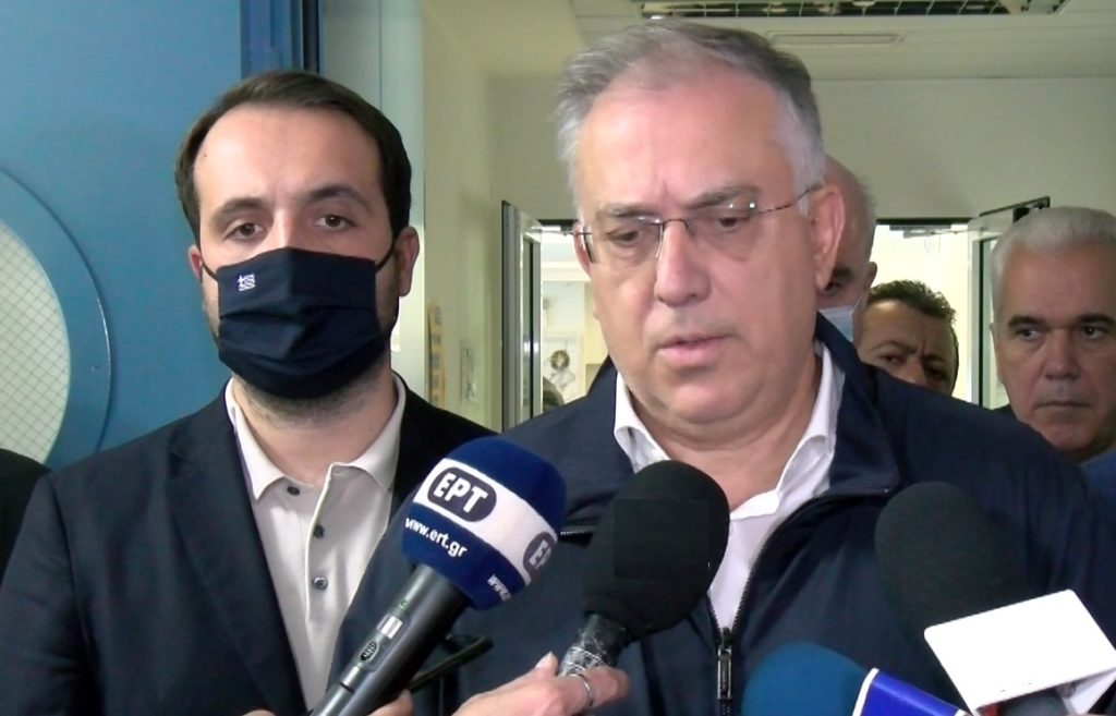 Το κλειστό σκοπευτήριο  και τη μονιμοποίηση 132 αποσπασμένων αστυνομικών συζήτησε ο Χ. Δερμνετζόπουλος με τον Τ. Θεοδωρικάκο