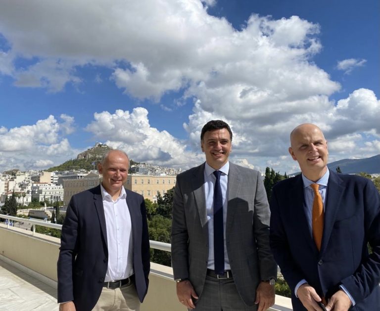 Συμφωνία Κικίλια με στελέχη της TUI για έναρξη δραστηριότητας στην Ελλάδα τον Μάρτιο του 2022 – Στο επίκεντρο η Αθήνα