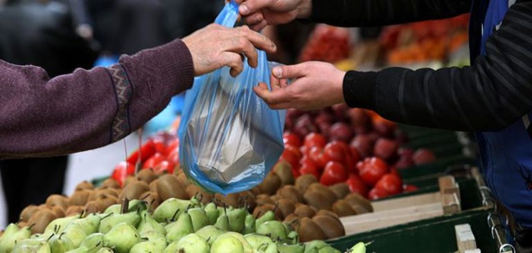 Κουπόνια από την ΠΚΜ για δωρεάν αγορές από τις λαϊκές σε ευπαθείς ομάδες