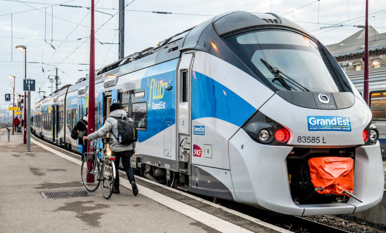 Το τρένο Connecting Europe Express ανοίγει το μέλλον των πράσινων σιδηροδρομικών μεταφορών (video)
