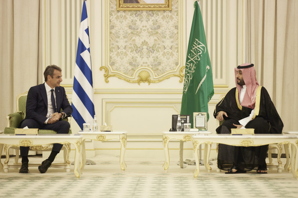 Επίσκεψη Μητσοτάκη στη Σαουδική Αραβία: Διευρύνεται το γεωπολιτικό αποτύπωμα της Ελλάδας (video)