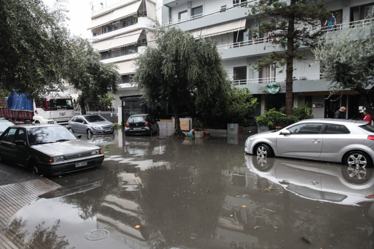 Π. Γιαννόπουλος – Κακοκαιρία «Μπάλλος»: Ένα «ποτάμι καταιγίδων» πέρασε πάνω από την Αττική