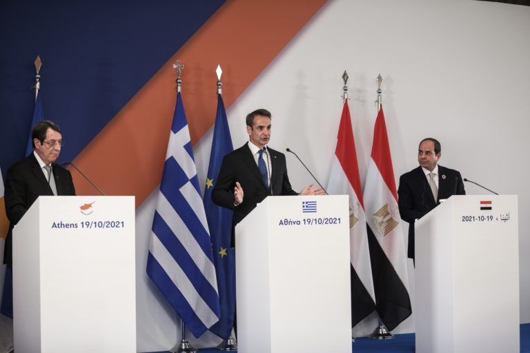 Τριμερής Ελλάδας – Κύπρου – Αιγύπτου: Δύο ακόμη μνημόνια συνεργασίας — Ηχηρό μήνυμα προς Τουρκία