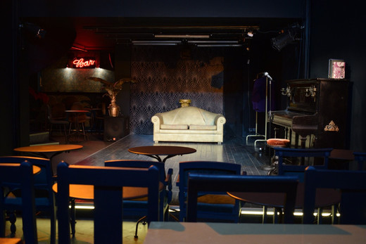 “Ας φύγουμε για τη δική μας χώρα” στο Red Jasper Cabaret Theatre