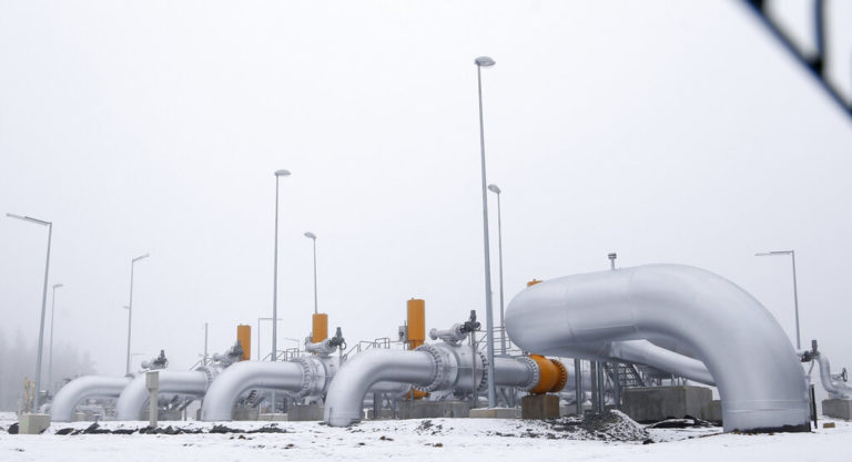 Χειραγώγηση της αγοράς του φυσικού αερίου – Πώς πλήττει τις οικονομίες ο ψυχρός πόλεμος ΗΠΑ – Ρωσίας (video)