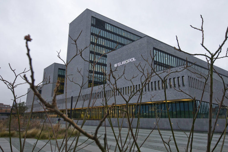 Europol: Εξάρθρωση κυκλώματος που εξαπατούσε πολίτες με ψεύτικες διαφημίσεις ακινήτων προς ενοικίαση ή πώληση