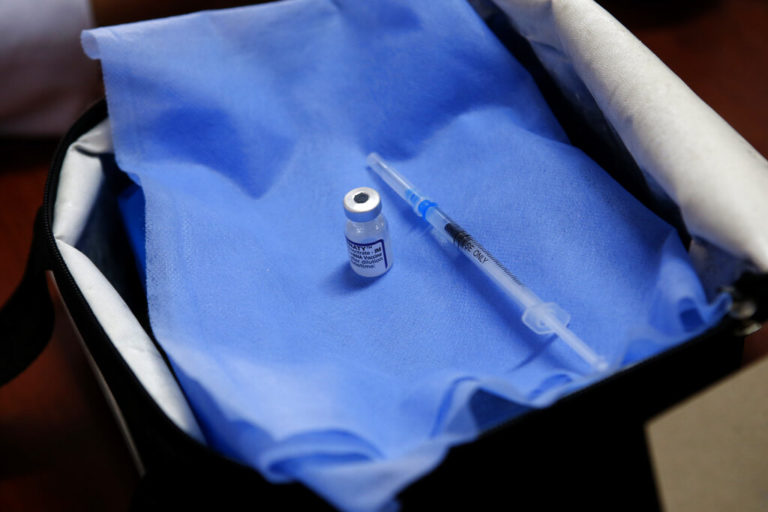 Έρευνα: Τα εμβόλια κατά της Covid-19 λιγότερο αποτελεσματικά στους ασθενείς με πολλαπλό μυέλωμα