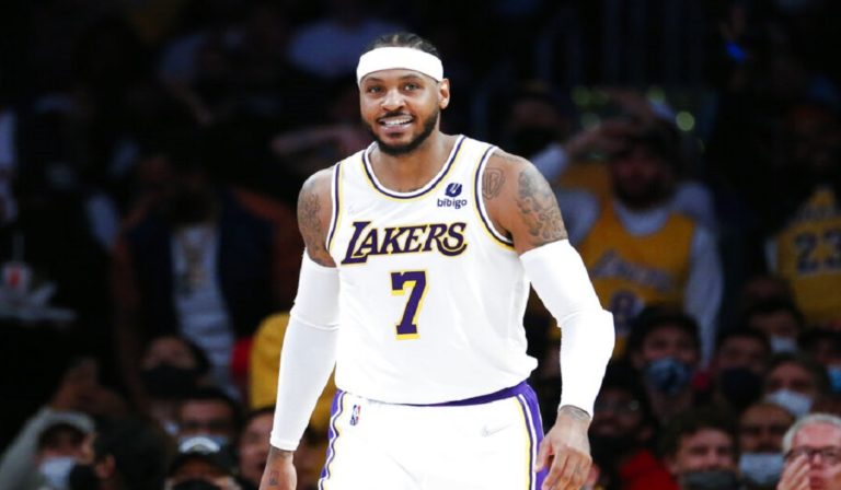 NBA: Πρώτη νίκη για Λέικερς, συνεχίζει «καυτός» ο Κάρι
