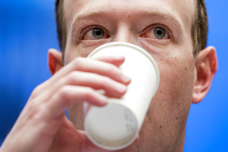 Facebook Papers: Νέα στοιχεία αποκαλύπτουν τις αδυναμίες στον έλεγχο του επιβλαβούς περιεχομένου