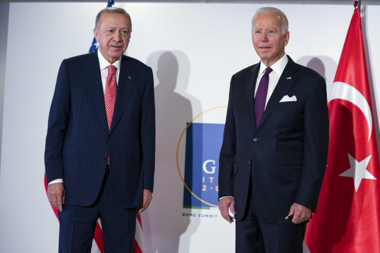 Ρώμη – G20: Διμερής συνάντηση Biden-Erdogan εφ όλης της ύλης