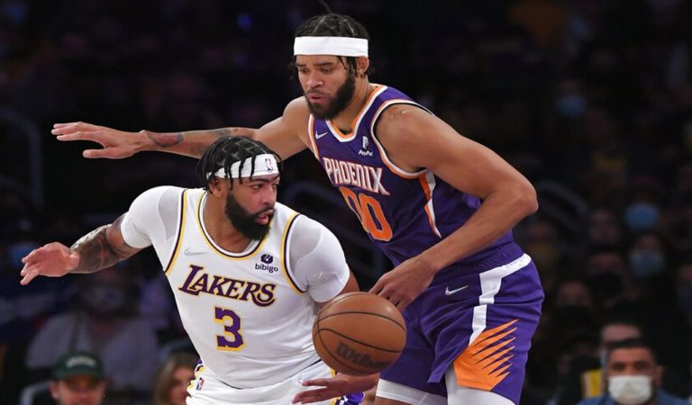 NBA: Στην κορυφή του Top-10 το «alley oop» κάρφωμα του Ντέιβις (video)