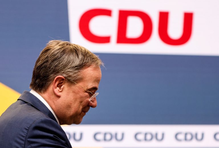 Άρμιν Λάσετ: Παραίτηση σε δόσεις – Δρομολογεί αλλαγή ηγεσίας στο CDU