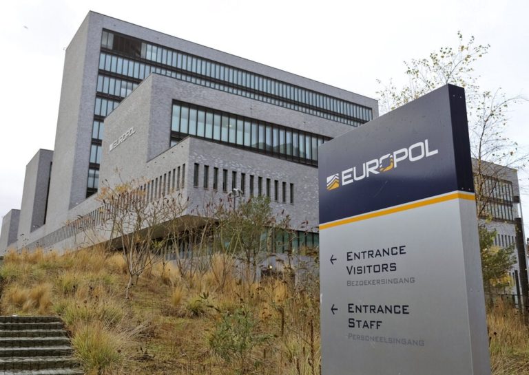 Εγκληματικά δίκτυα στο στόχαστρο της Europol