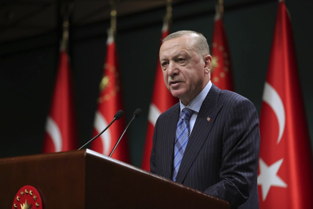 Ερντογάν: Οι πρεσβευτές των δυτικών χωρών έκαναν ένα βήμα πίσω