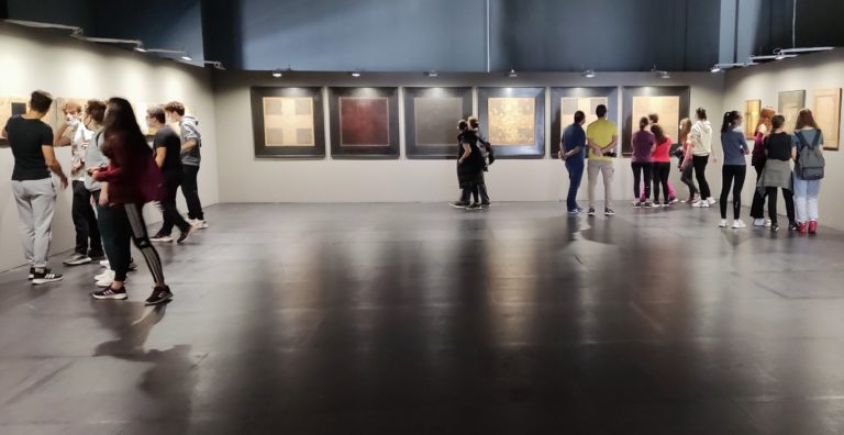Καλαμάτα: Τελευταία εβδομάδα για την έκθεση «Μνήμον Φως»
