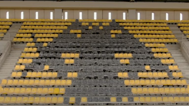 «Ντύνεται» στα κίτρινα η «Αγιά Σοφιά» (video)