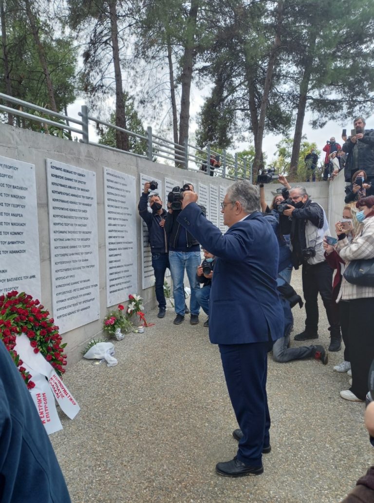 Συγκίνηση στο Μνημείο Εκτελεσθέντων στο Μεζούρλο